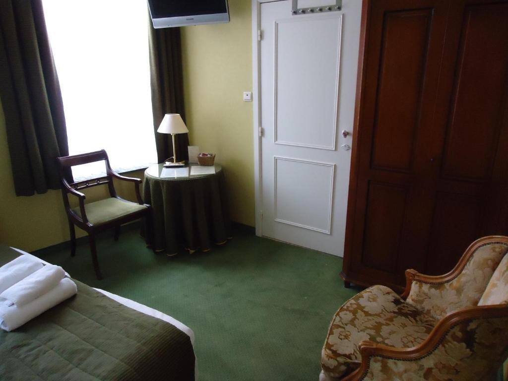 Hotel Groeninghe บรูจส์ ห้อง รูปภาพ